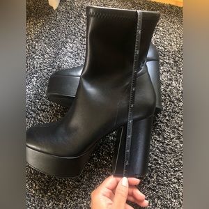 Steve Madden Lilly platform ankle boot